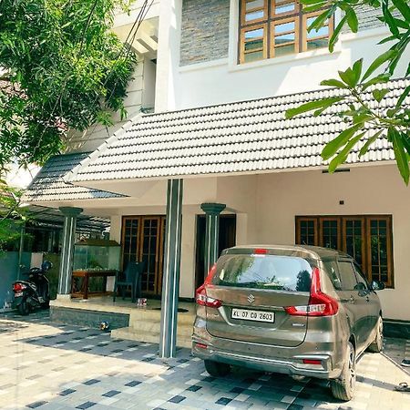 Budget Home Kochi Luaran gambar