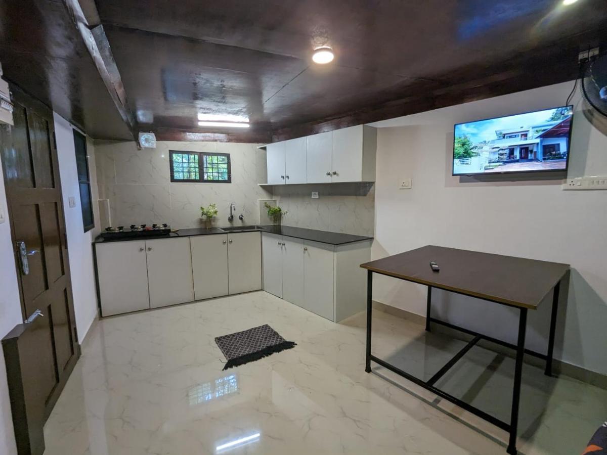Budget Home Kochi Luaran gambar