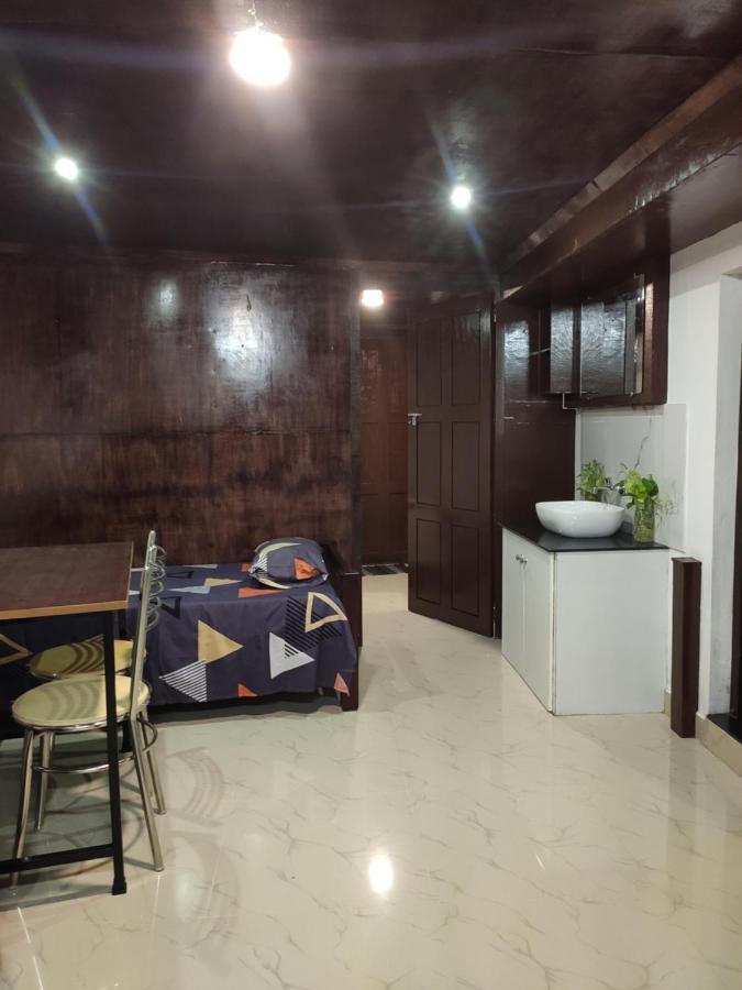 Budget Home Kochi Luaran gambar